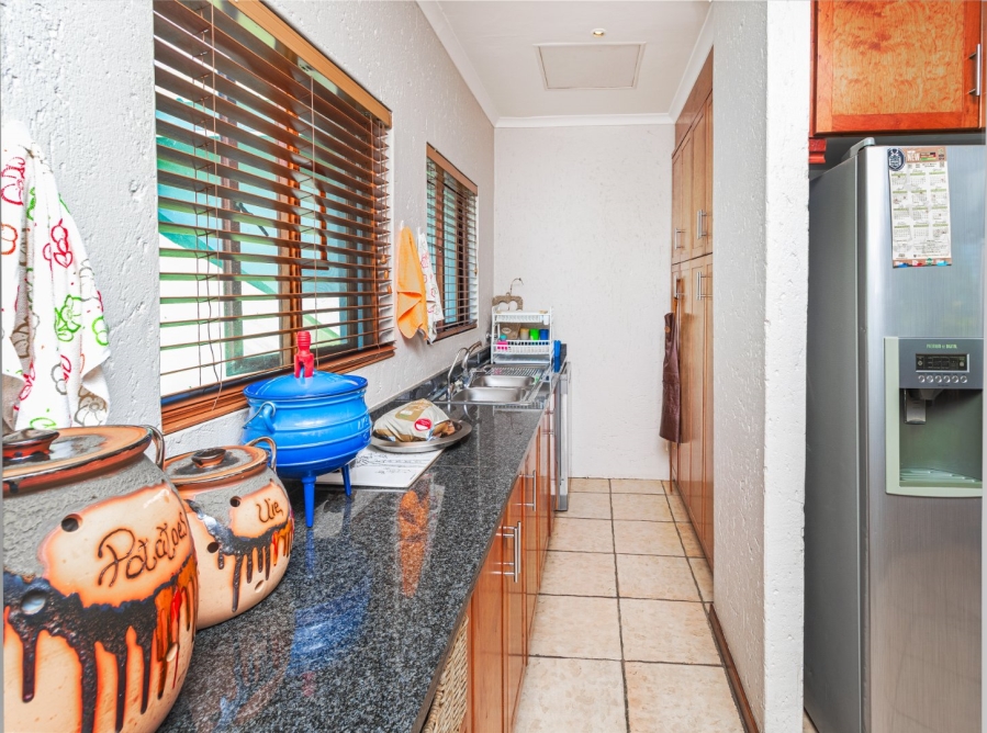 4 Bedroom Property for Sale in Caribbean Beach Club North West